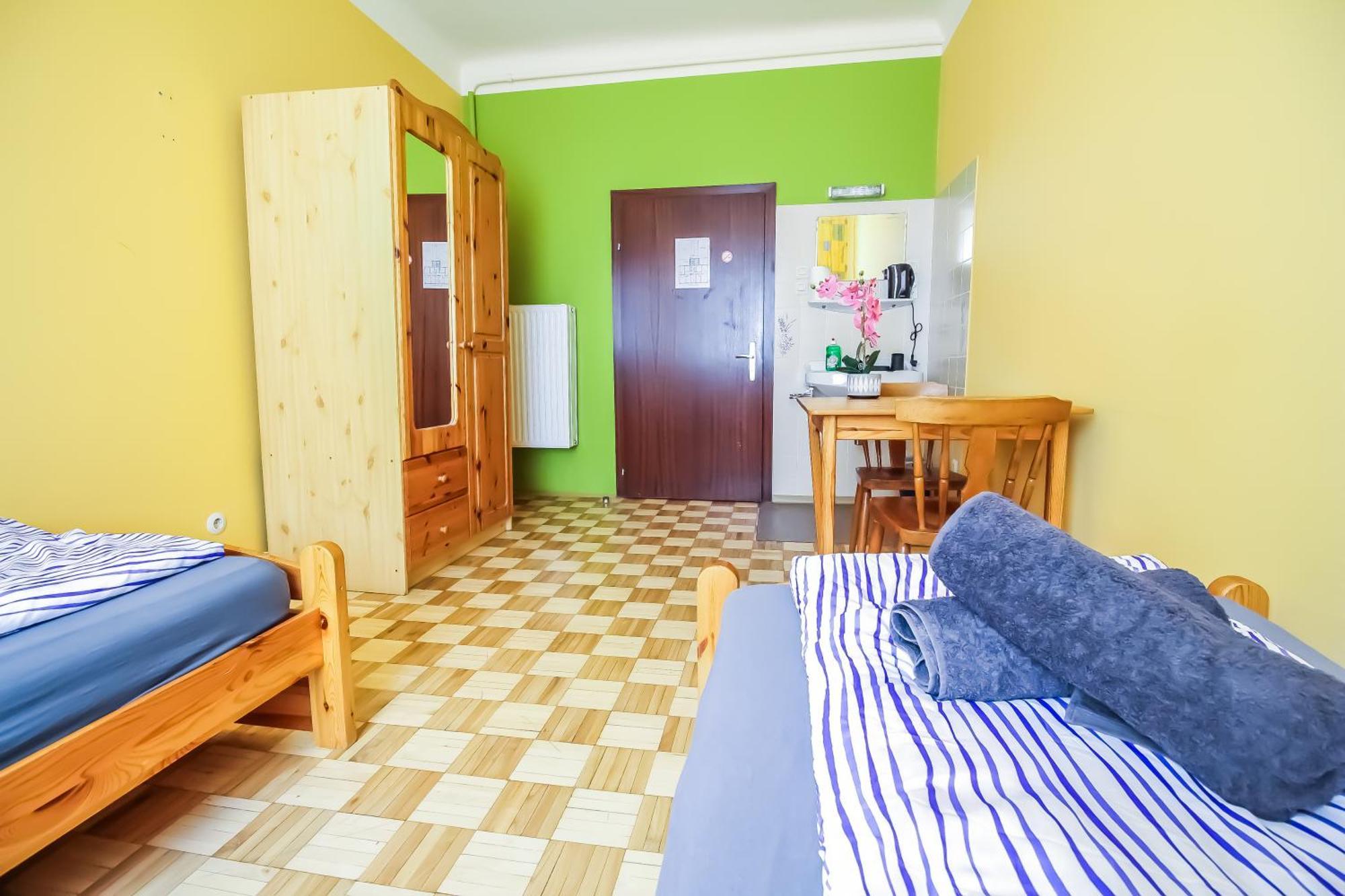 Cozy Rooms - U3 Hutteldorferstrasse Wina Bagian luar foto