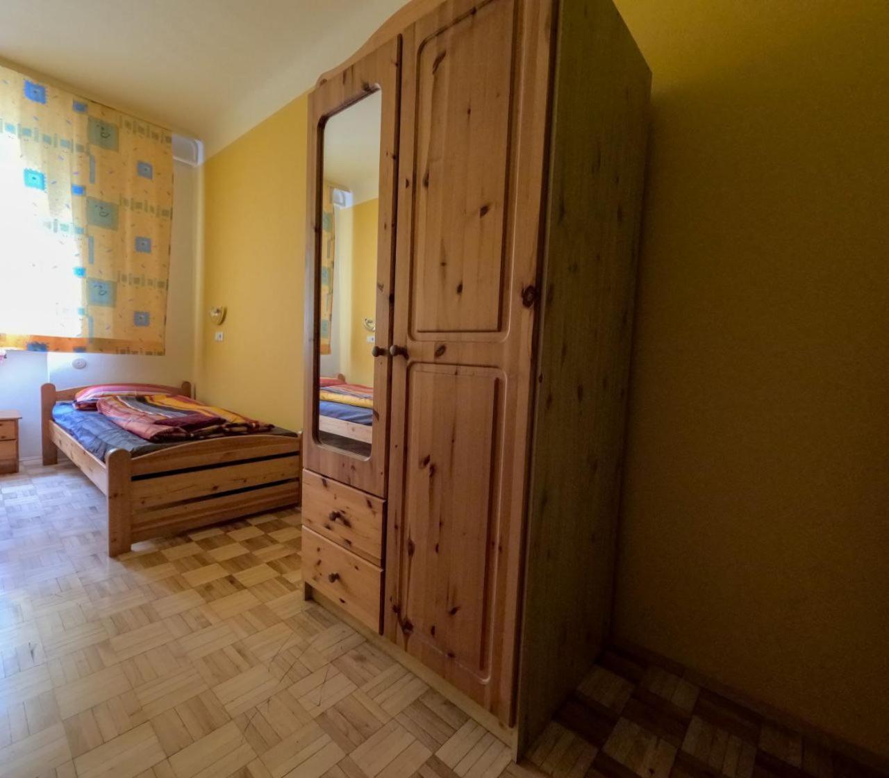 Cozy Rooms - U3 Hutteldorferstrasse Wina Bagian luar foto