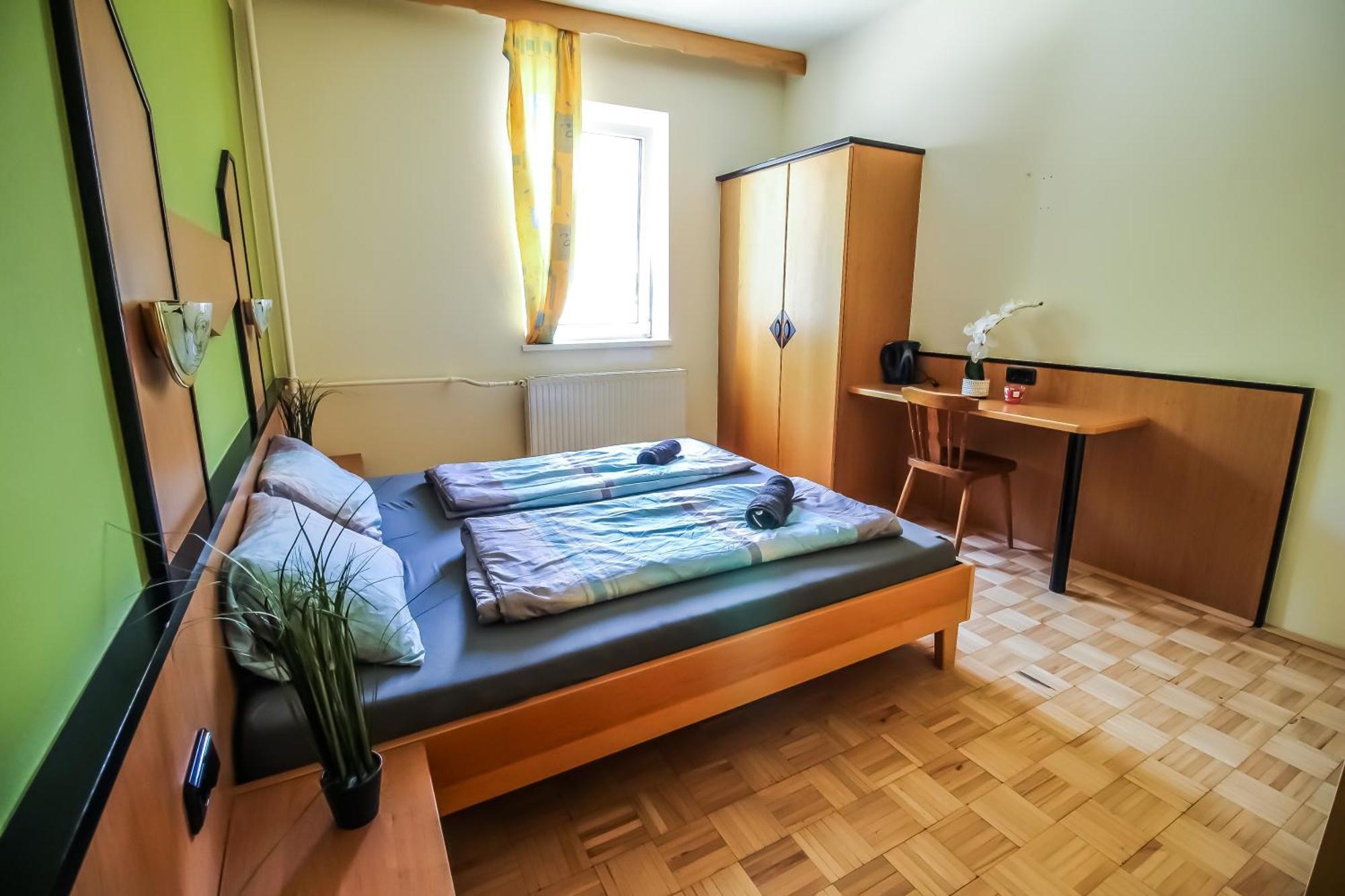 Cozy Rooms - U3 Hutteldorferstrasse Wina Bagian luar foto