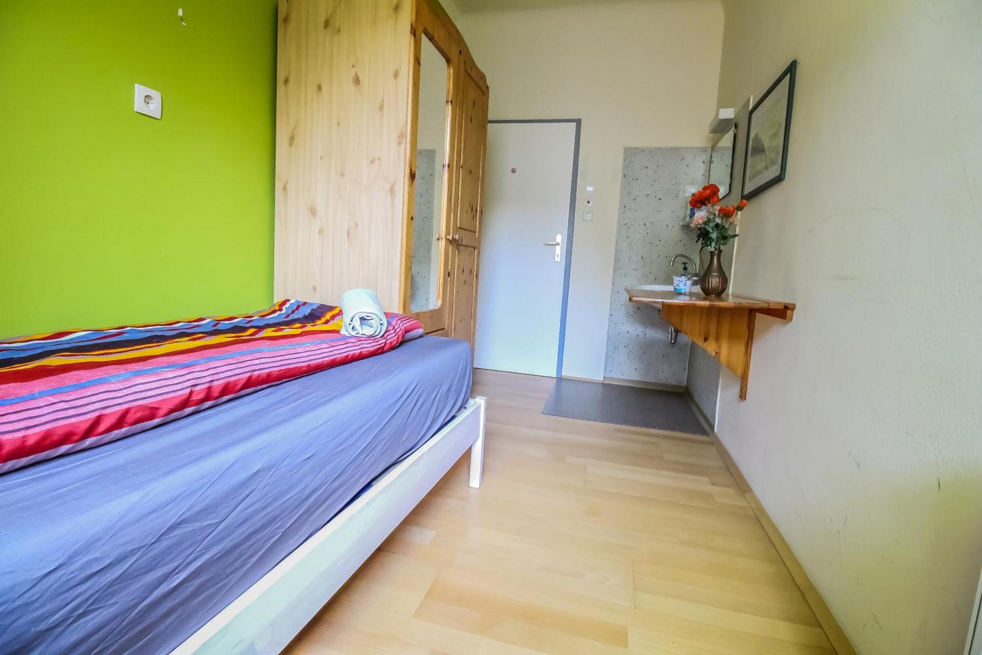 Cozy Rooms - U3 Hutteldorferstrasse Wina Bagian luar foto