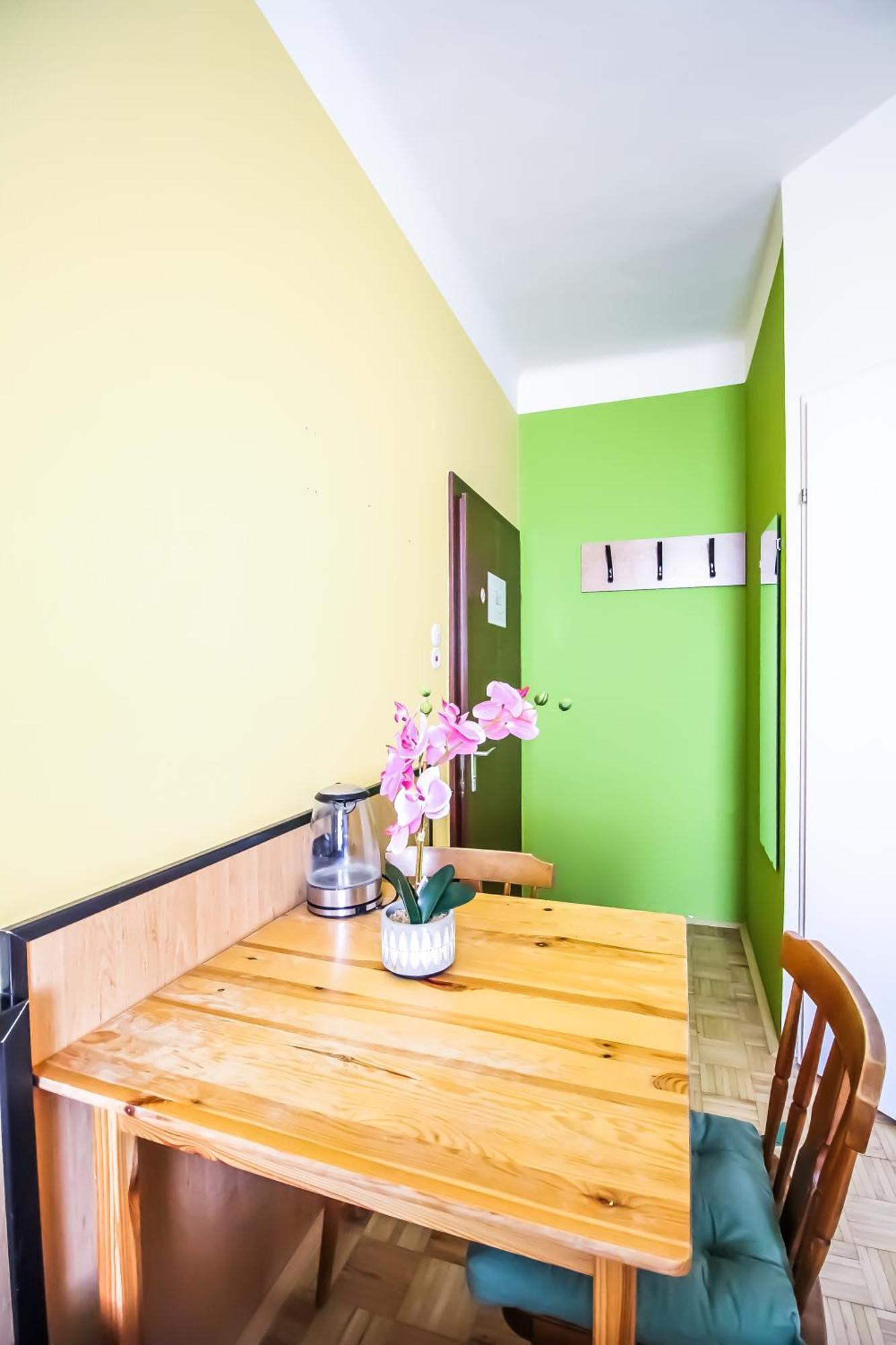 Cozy Rooms - U3 Hutteldorferstrasse Wina Bagian luar foto